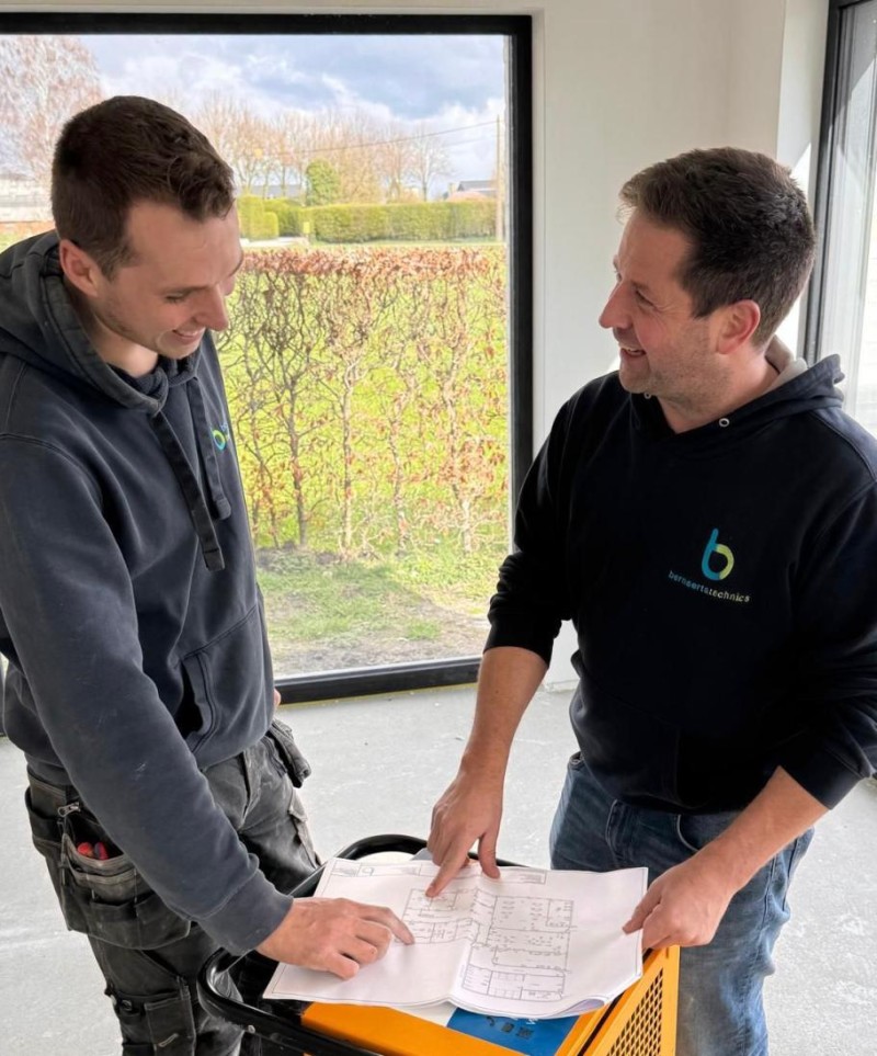 Lode-en-Tom-Bernaerts-bekijken-plannen-voor-een-volgend-project