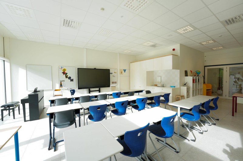 School-04